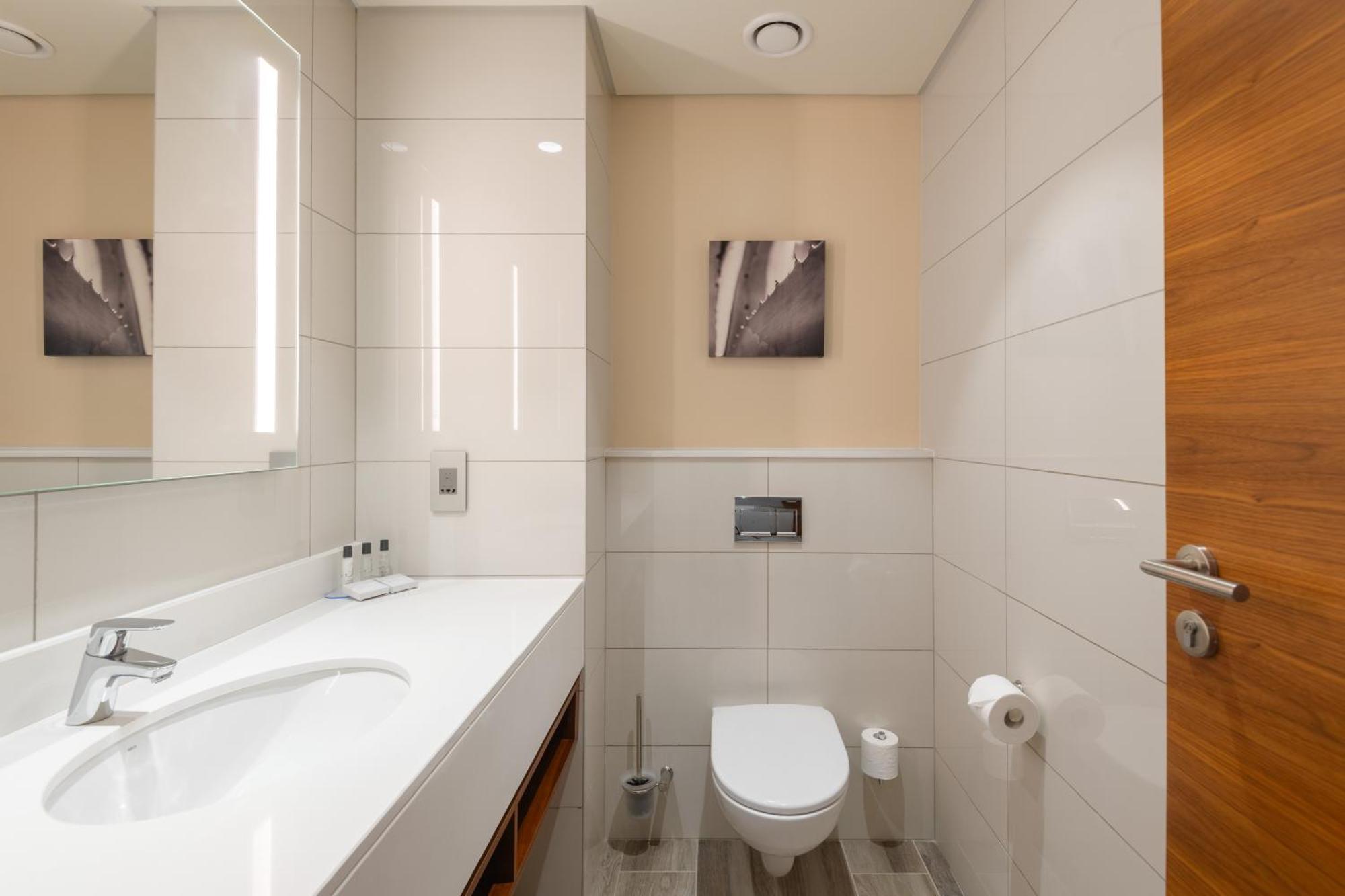 Hilton Garden Inn ווינדהוק מראה חיצוני תמונה