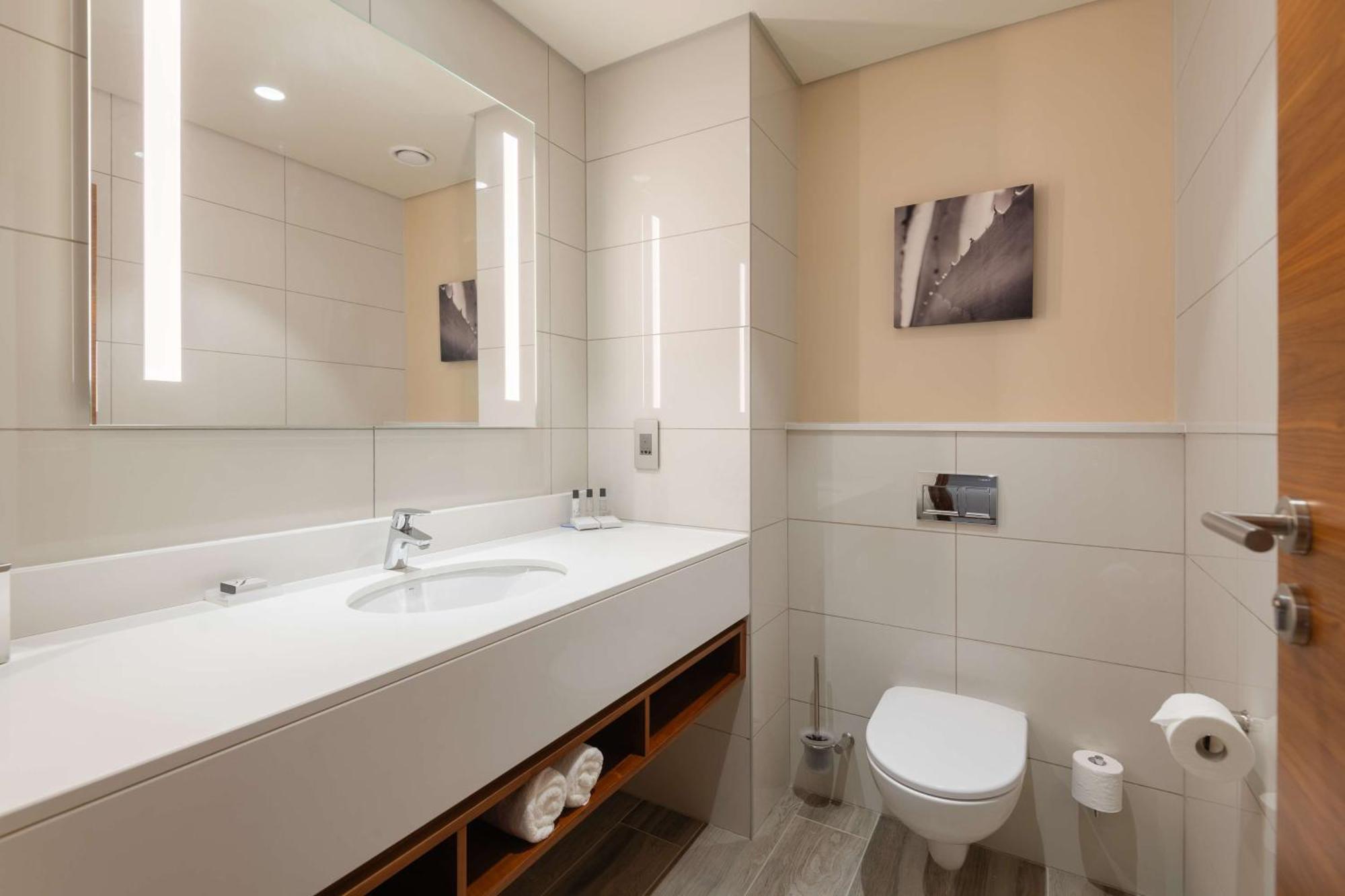 Hilton Garden Inn ווינדהוק מראה חיצוני תמונה