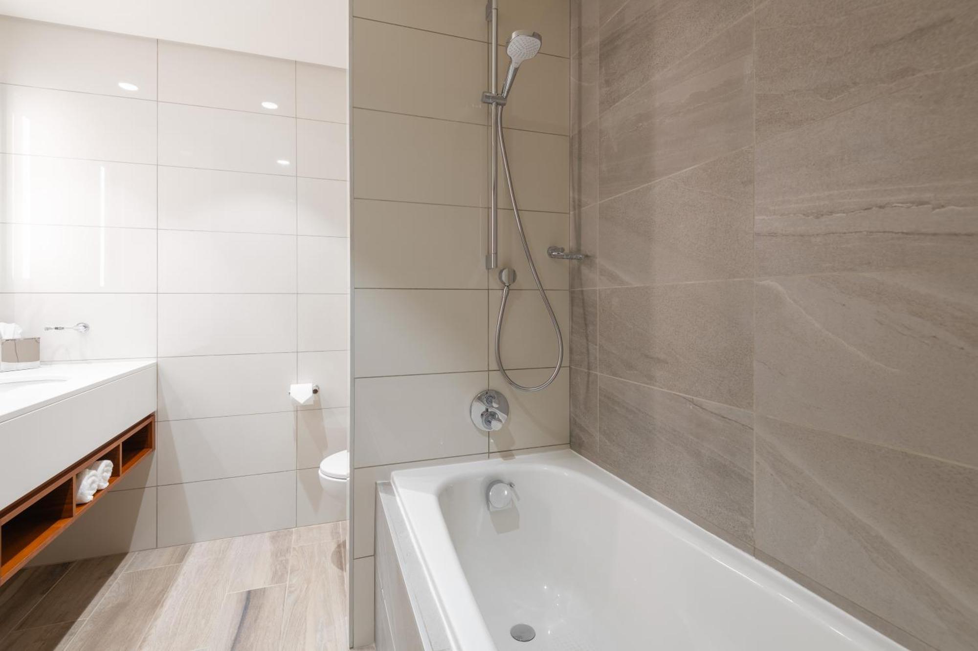 Hilton Garden Inn ווינדהוק מראה חיצוני תמונה